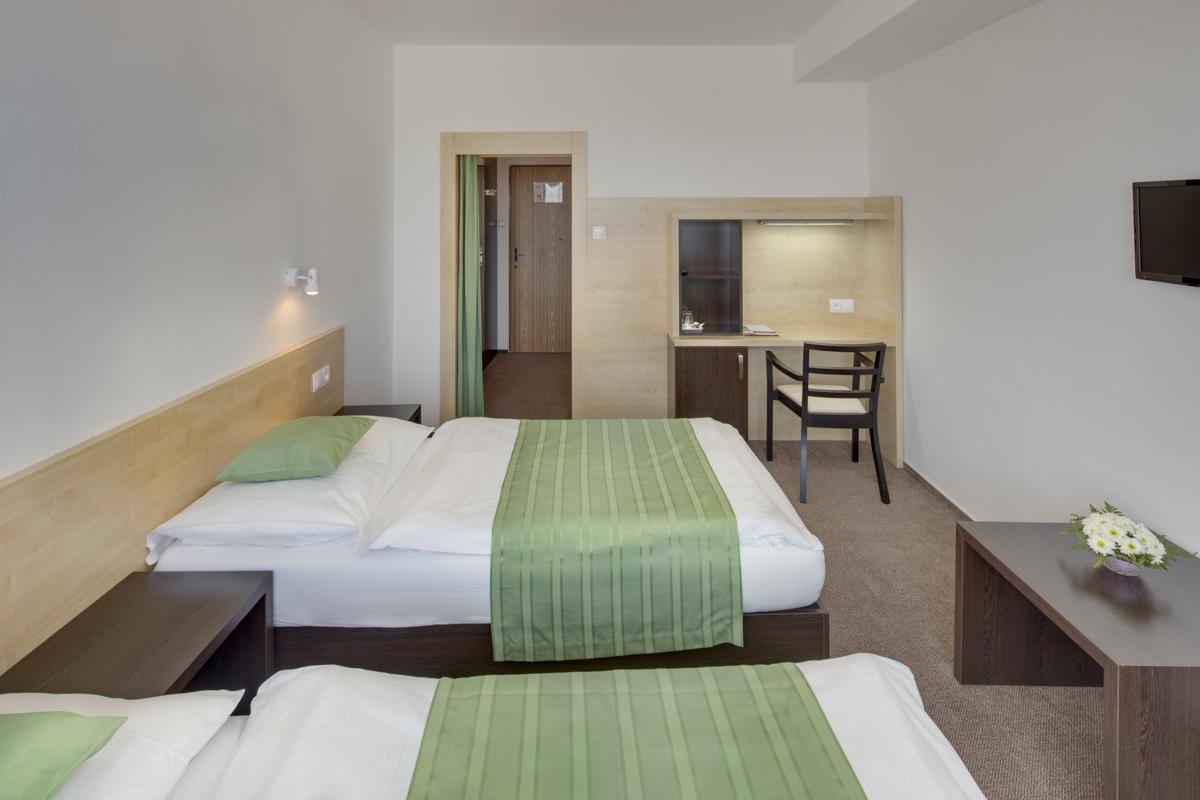 Hotel Skalsky Dvur Bystrice nad Pernstejnem Luaran gambar